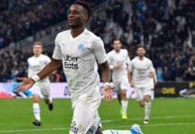 SÉNÉGAL OU GUINÉE : LE CŒUR DE BOUNA SARR BALANCE