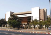 EXCLUSIF : DES NIGÉRIANS PIRATENT LES GAB DE LA BHS ET VOLENT PLUSIEURS MILLIONS