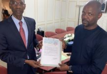 LUTTE CONTRE LA COVID-19 : L’HOMME D’AFFAIRES TAHIROU SARR DÉBLOQUE UN (1) MILLIARD FCFA