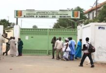 EXCLUSIF : CONFINÉS DANS LES PRISONS DEPUIS 2 MOIS, PLUS DE 100 GARDES PÉNITENTIAIRES AU BORD DE LA DÉPRESSION