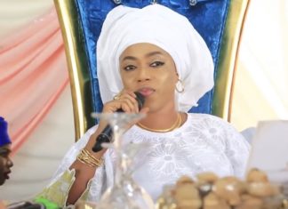 ENQUÊTE : SOKHNA AÏDA DIALLO, LA « MARABOUTE » AUTOPROCLAMÉE QUI DÉFIE LA PUISSANTE CONFRÉRIE MOURIDE