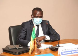 MALICOUNDA : LE MAIRE MAGUETTE SÈNE SORT LE VILLAGE DE ROOF DES TÉNÈBRES GRÂCE À L’ÉLECTRICITÉ