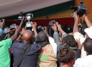 ENQUÊTE : COMMENT L’AFFAIRE SONKO A MIS À NU LES MILLE ET UN GOULOTS DE LA PRESSE SÉNÉGALAISE