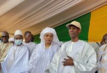 PODOR : LES FEMMES LEADERS PORTENT LEUR BIENFAITEUR ABDOULAYE DAOUDA DIALLO AU PINACLE