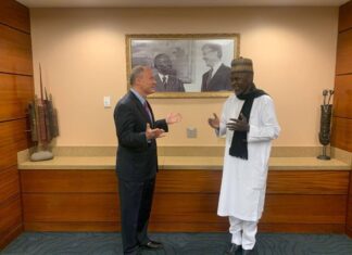 L’AMBASSADEUR DES ÉTATS-UNIS AU SÉNÉGAL MICHAEL RAYNOR REÇOIT LE PRÉSIDENT DE L’EMAD ABDOU KHADRE GAYE