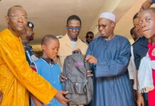 COMMUNE DE MBAO : LE MAIRE ABDOU KARIM SALL DÉCAISSE 74 MILLIONS POUR SOUTENIR LES ÉCOLES