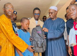 COMMUNE DE MBAO : LE MAIRE ABDOU KARIM SALL DÉCAISSE 74 MILLIONS POUR SOUTENIR LES ÉCOLES