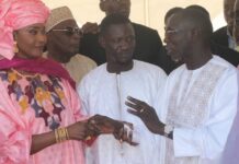 COUD : HOMMAGE DU DG MAGUETTE SÈNE ET DU PERSONNEL À MME NDÈYE ASTOU SARR THIAM QUI PART À LA RETRAITE