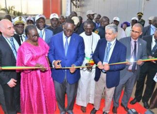 MALICOUNDA : MACKY SALL INAUGURE UNE CENTRALE ET PORTE AU PINACLE LE MAIRE MAGUETTE SÈNE