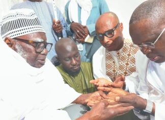 TOUBA : KHALIFA SALL ET BARTHELÉMY DIAS REÇUS PAR SERIGNE MOUNTAKHA MBACKÉ