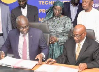 MÉCÉNAT : LA SENELEC OFFRE UN SIÈGE À L’ACADÉMIE DES SCIENCES ET TECHNIQUES