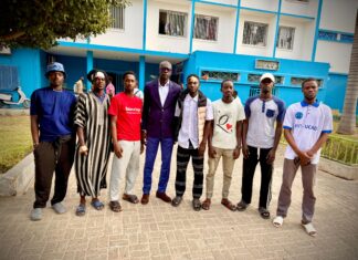 CRISE UNIVERSITAIRE : MOUHAMED HABIBOULAH FALL OFFRE 10 000 TICKETS DE RESTAURANT AUX ÉTUDIANTS DE MBOUR ET PROMET UN AUTRE SOUTIEN !